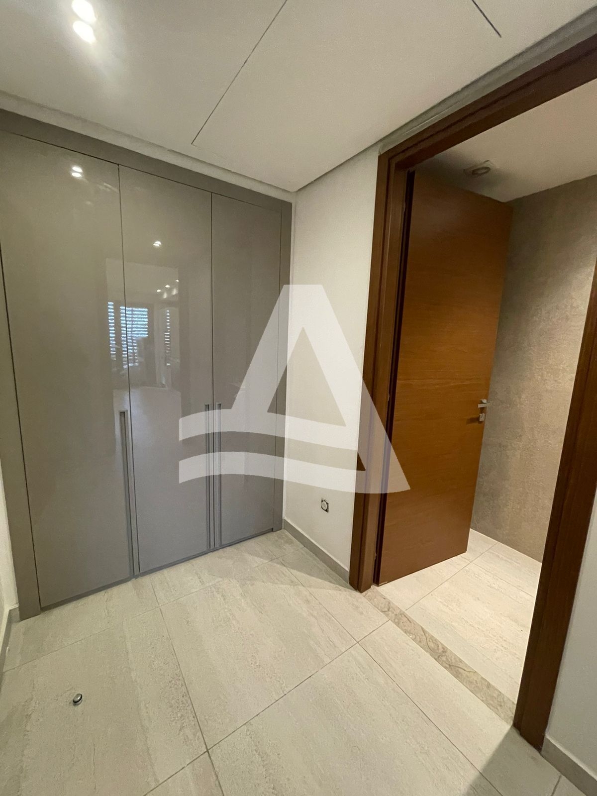Location Appartement vue lac au lac 2 image 6