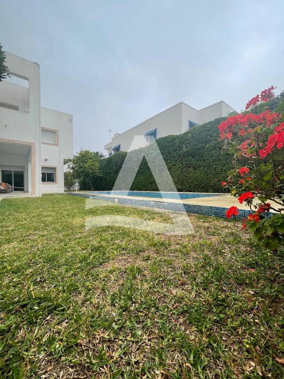 location villa avec piscine au lac 1 image 0