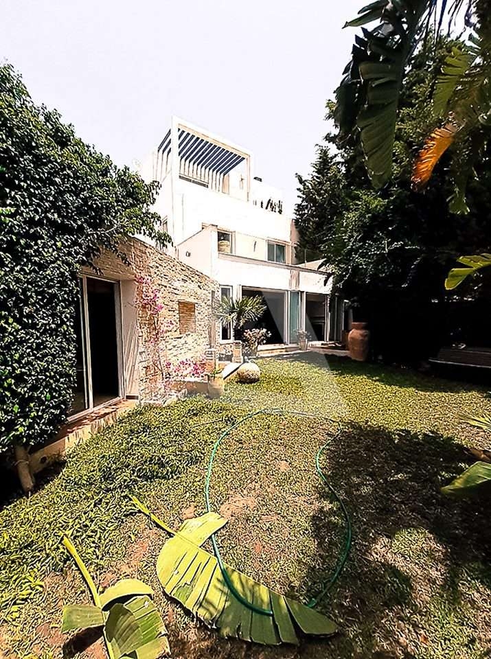 A louer un Triplex à Gammarth image 7