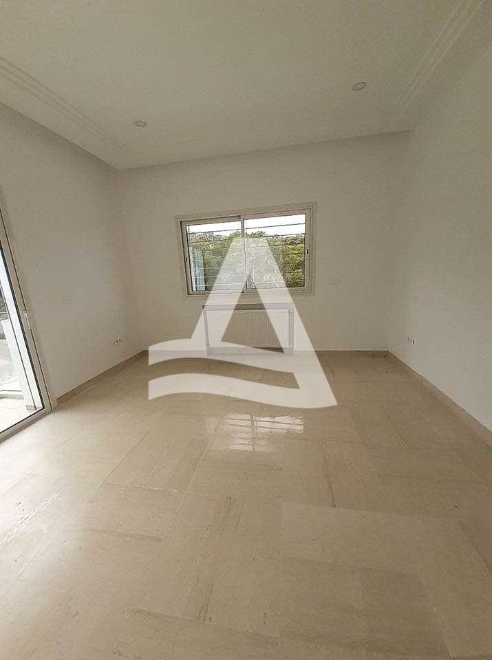 A louer une villa à Gammarth image 6