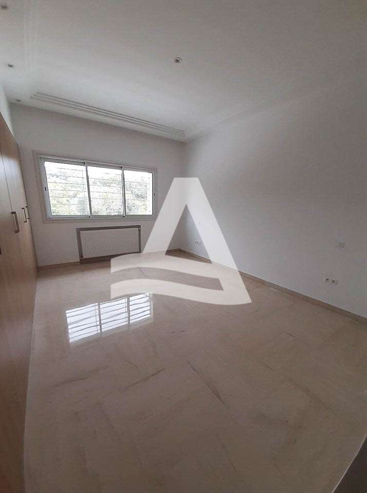 A louer une villa à Gammarth image 10