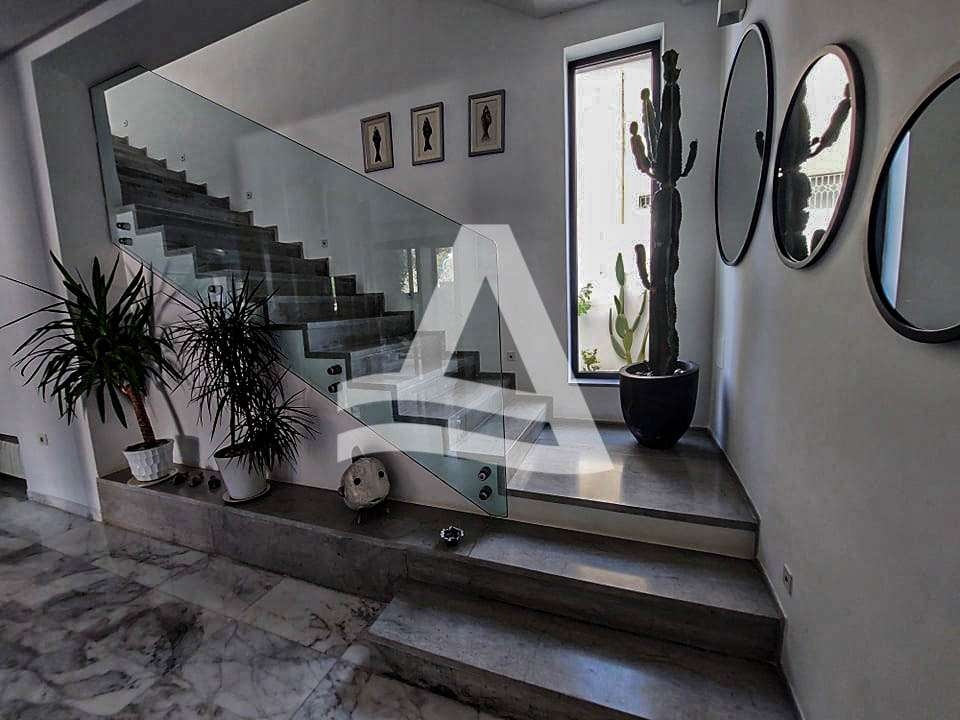 A louer une villa meublé à Gammarth image 4