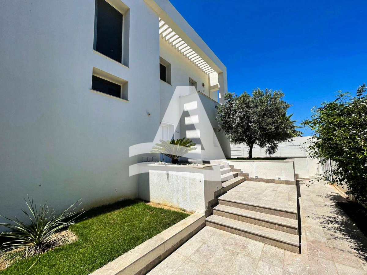 Location d'une villa à la gammarth image 9