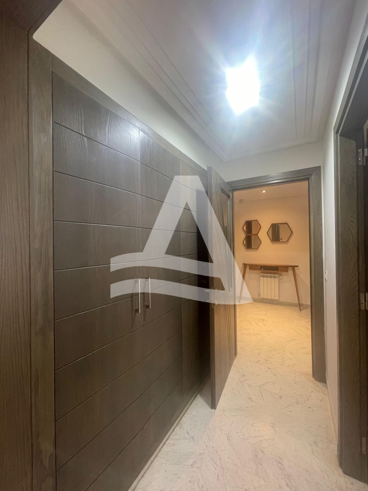A vendre appartement meublé au jardin de carthage image 3