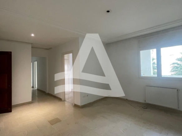 A vendre appartement s2  a l'aouina image 0