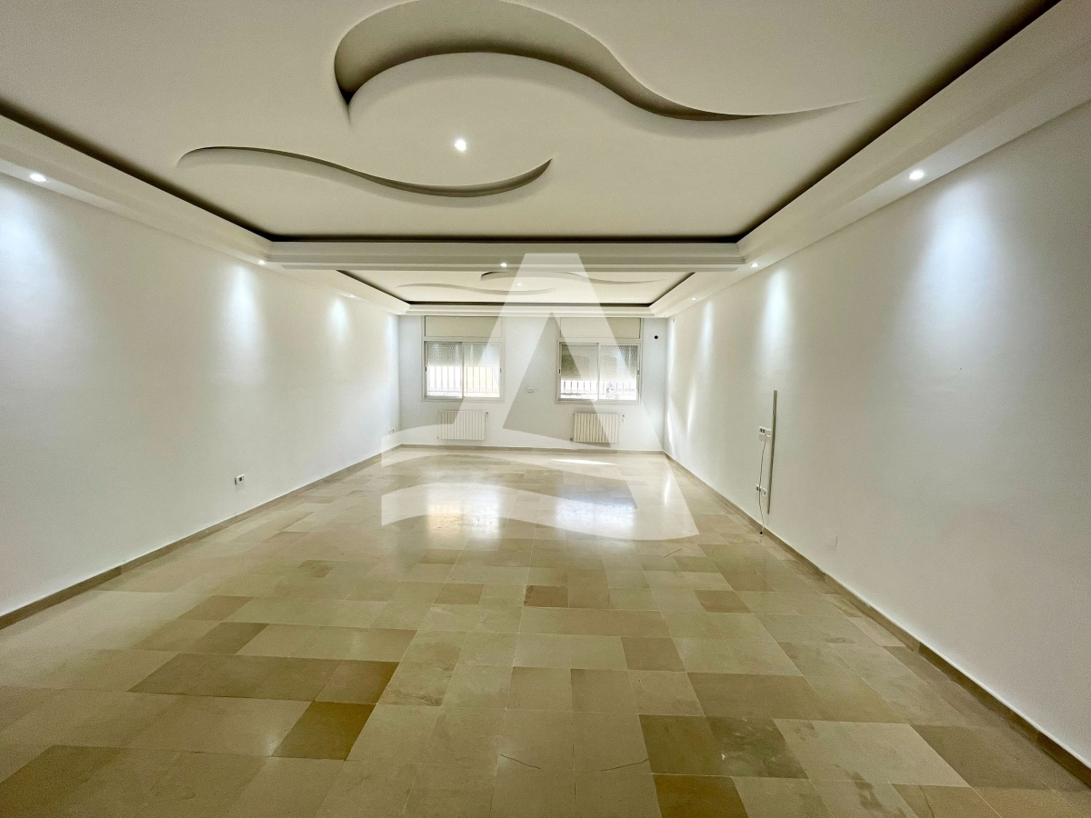 Location d'un spacieux appartement à la Marsa image 7