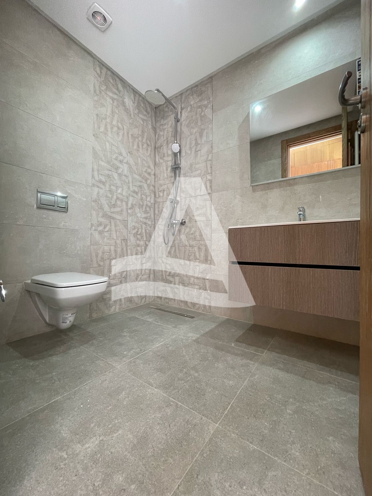 A vendre Appartement neuf au jardin de carthage image 3