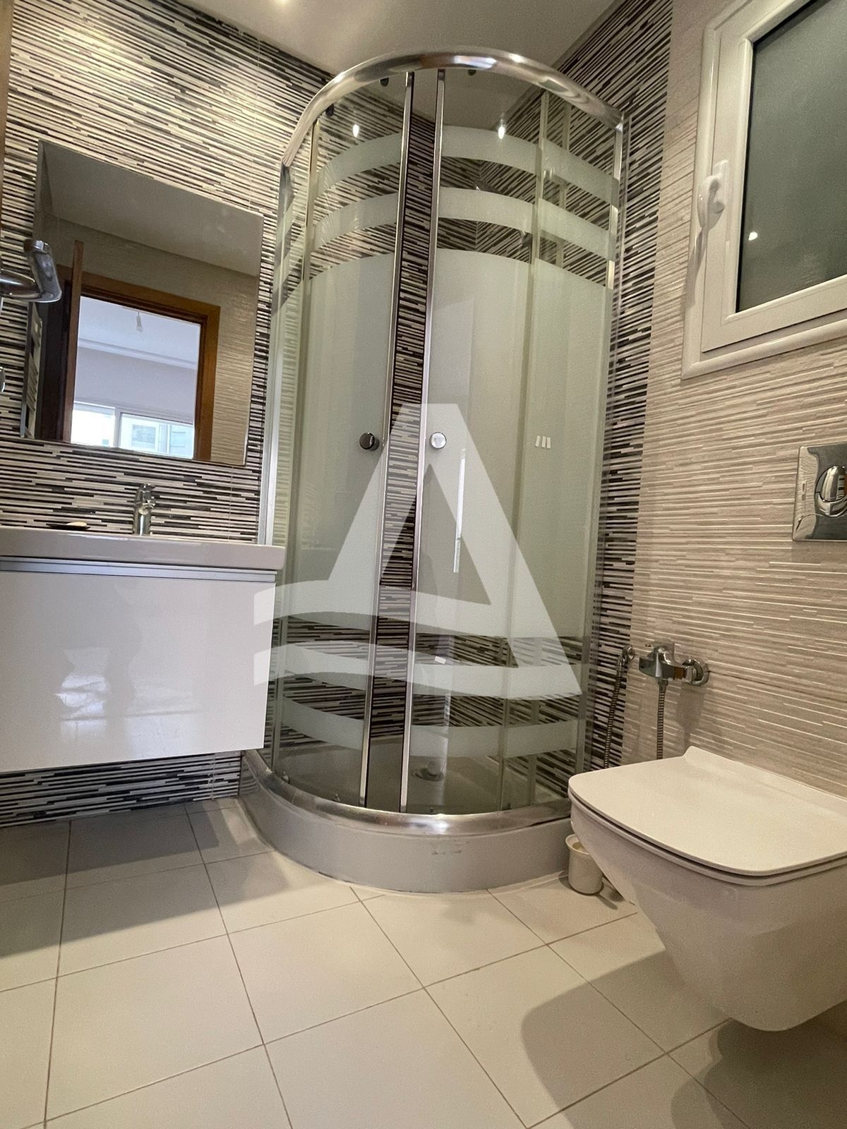 A vendre duplex au jardin de carthage image 2