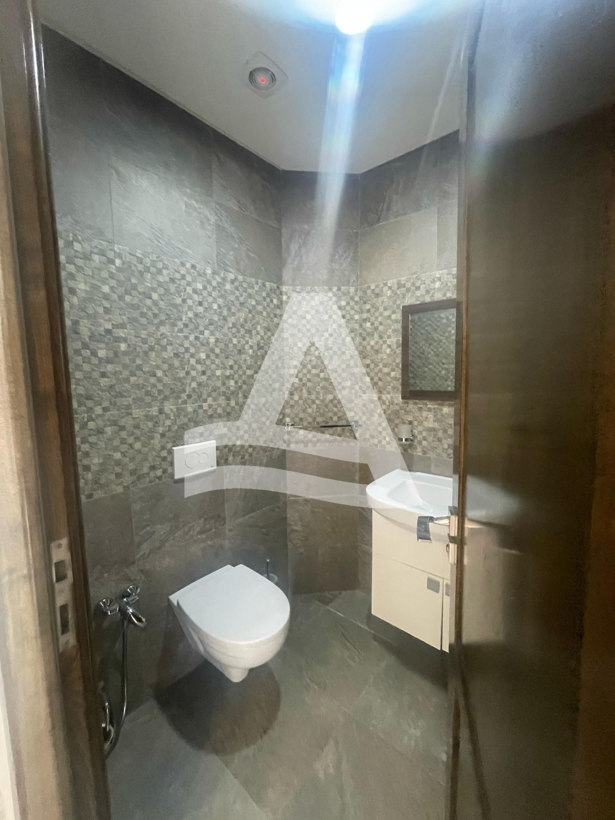 Appartement S4 à louer à ain zaghouan nord image 2