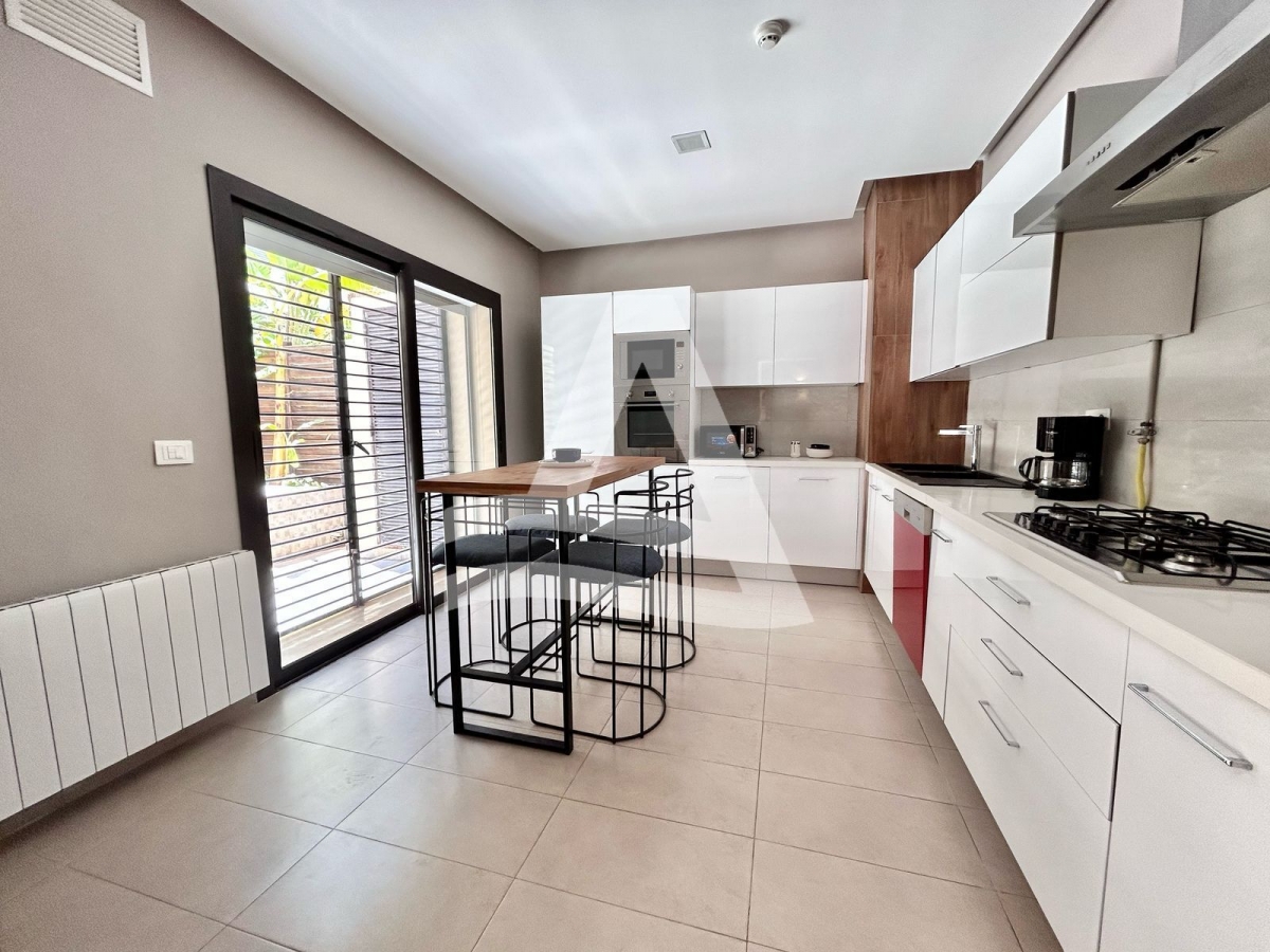 Magnifique Triplex à vendre à la Marsa image 11