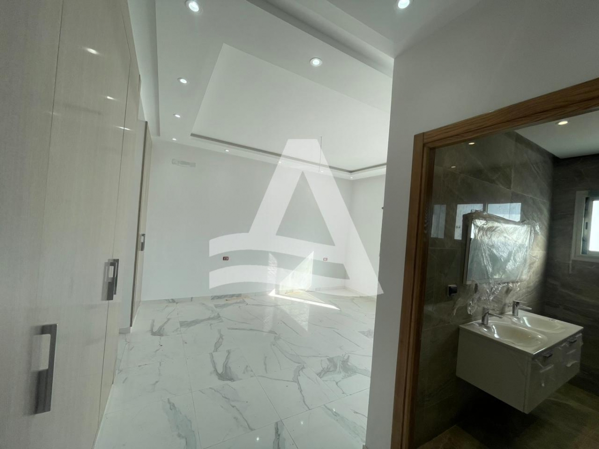 Triplex neuf a vendre a la soukra image 1