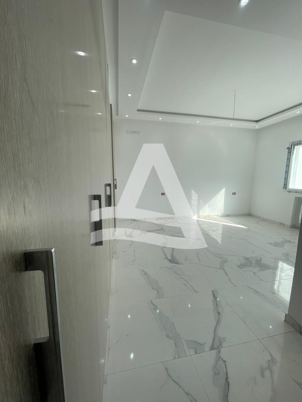 Triplex neuf a vendre a la soukra image 2