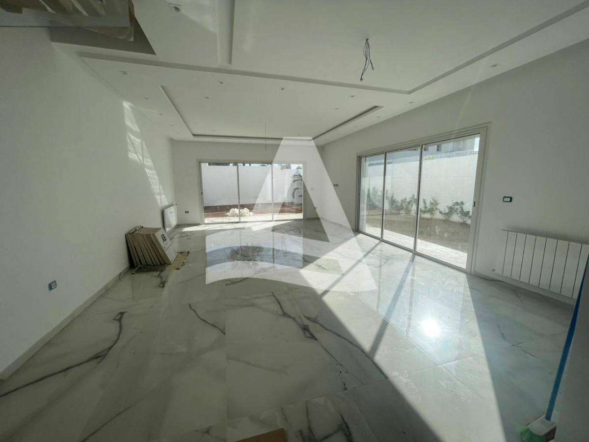 Triplex neuf a vendre a la soukra image 3