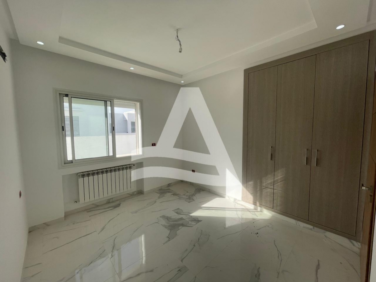 Triplex neuf a vendre a la soukra image 8