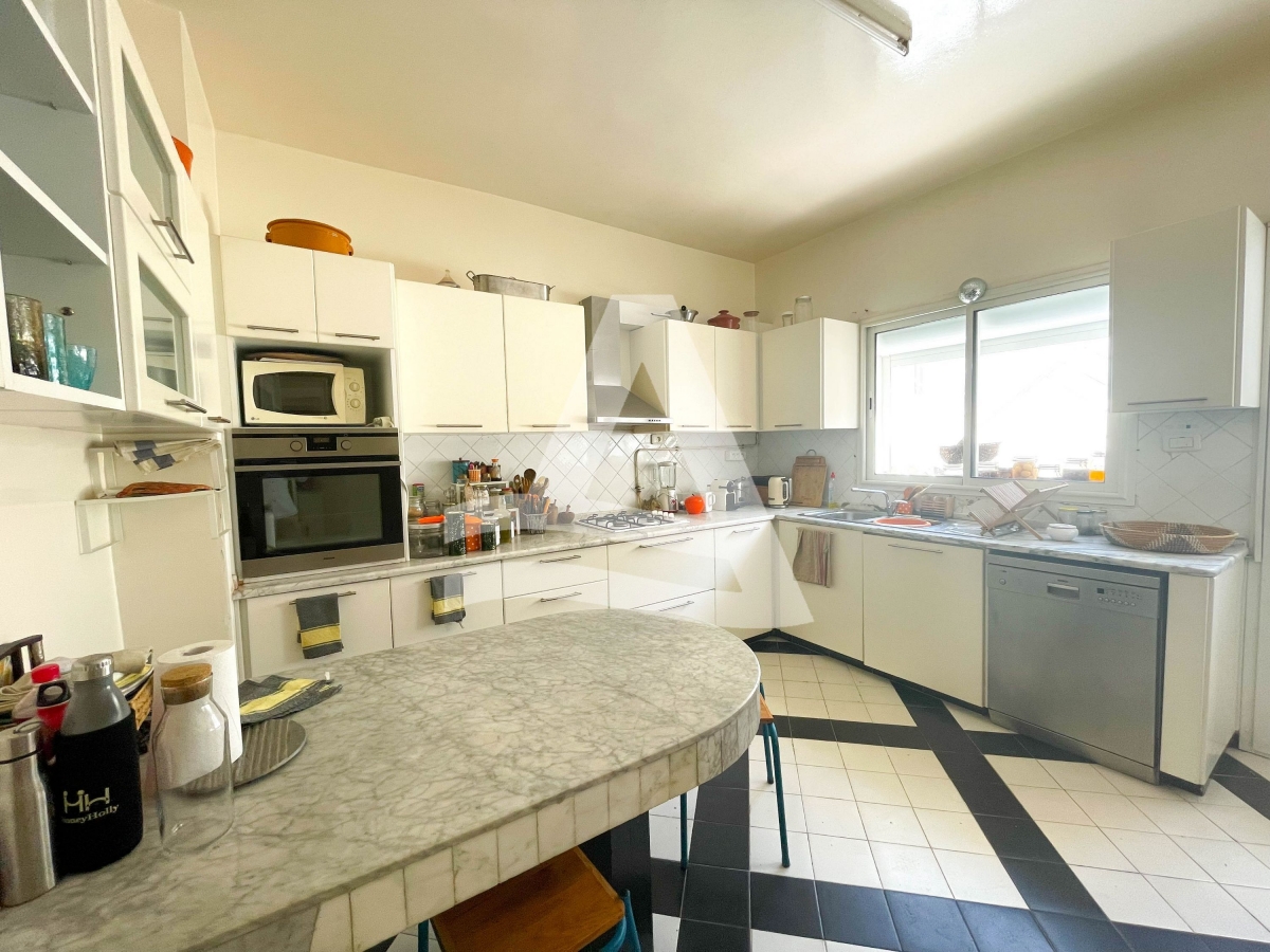 Vente d'une belle villa à la Marsa image 18
