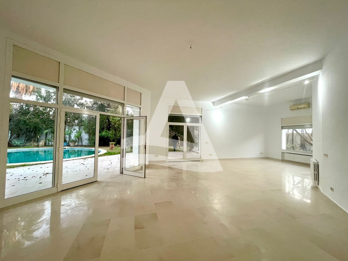 Villa à louer avec piscine - Marsa Ennassim image 10