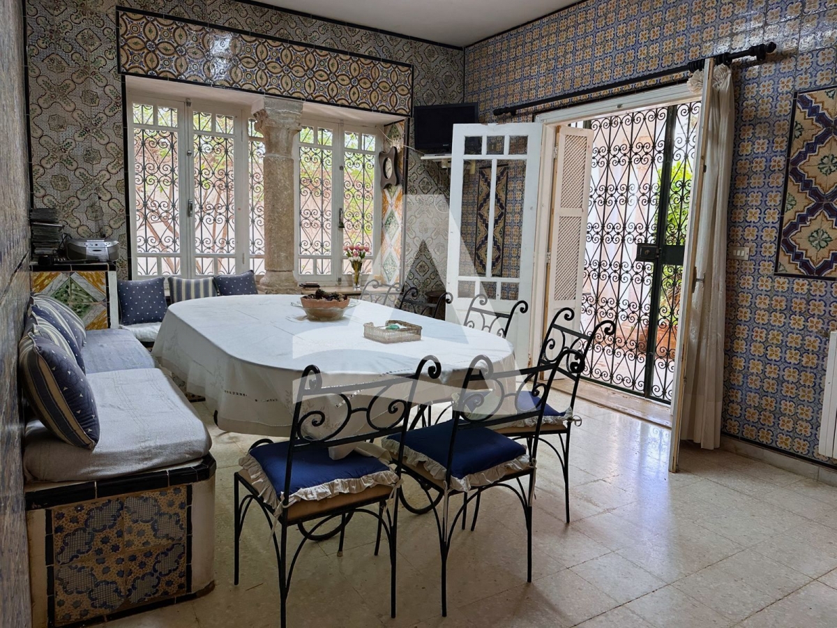 Villa de charme traditionnel à vendre image 1