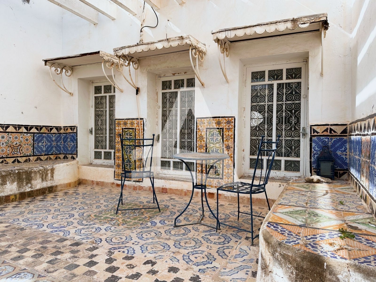 Villa de charme traditionnel à vendre image 2