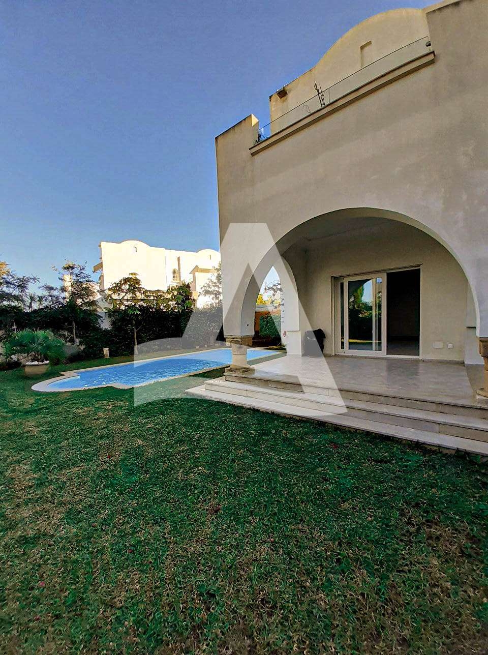 A loeur une villa à Gammarth image 8