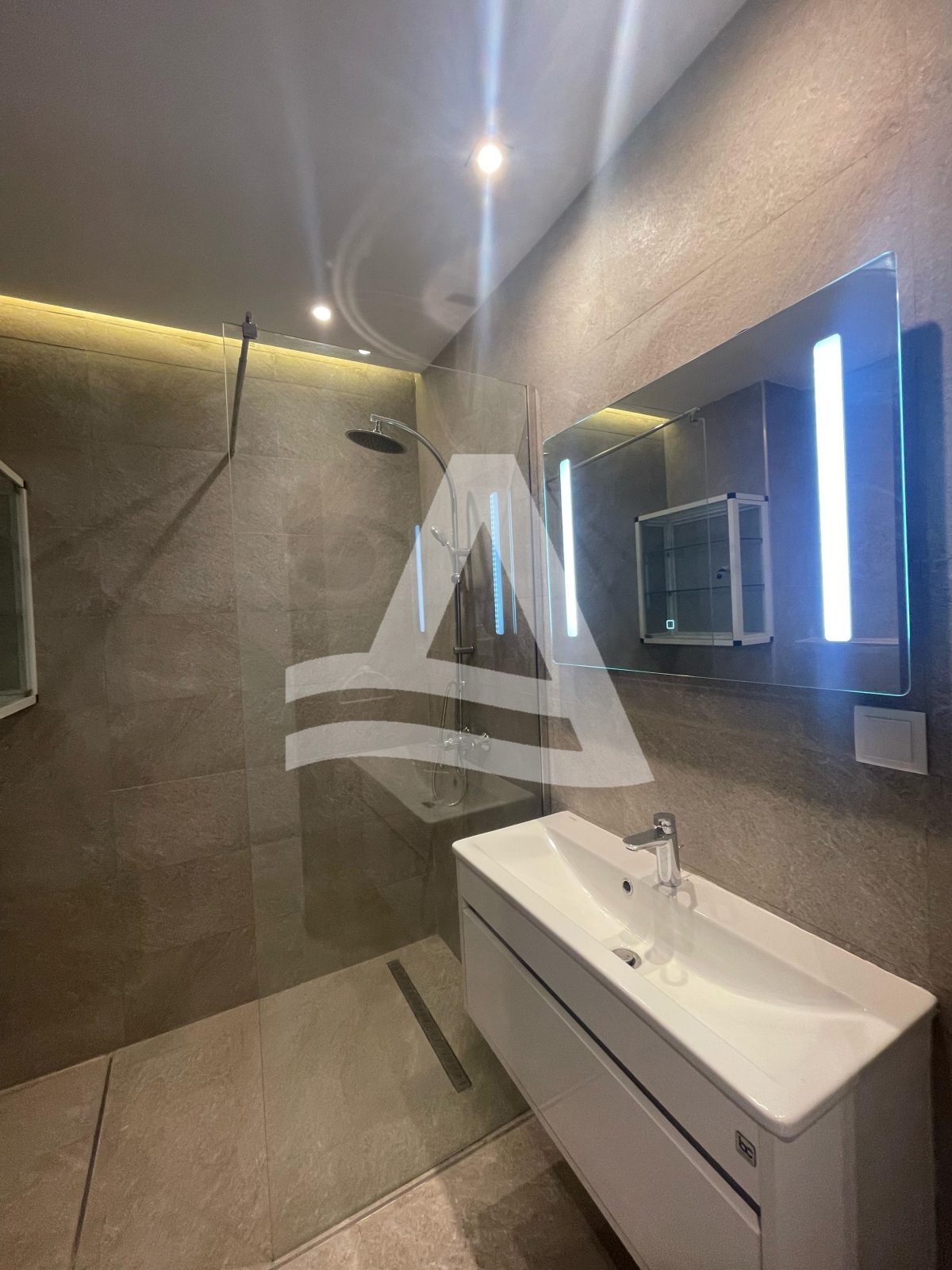 A louer appartement meublé a ain zaghouen nord image 3