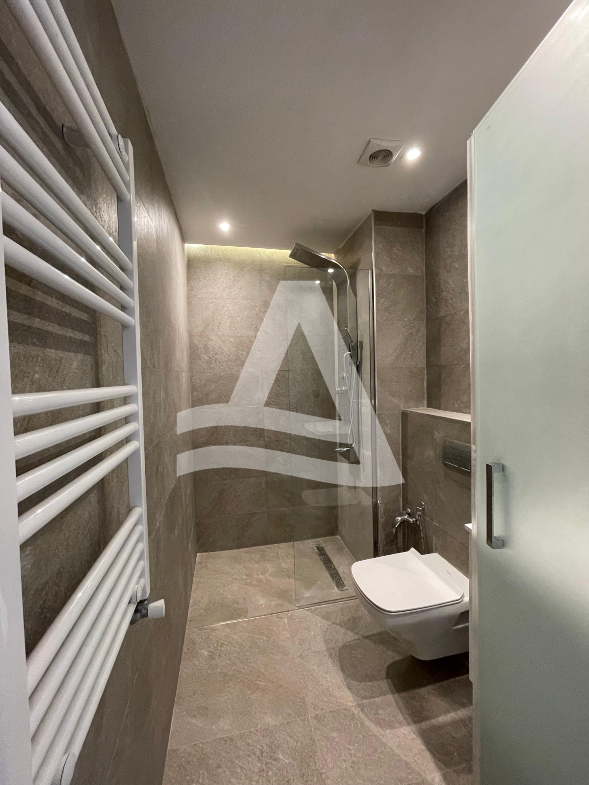 A louer duplex avec piscine a ain zaghouen nord image 7