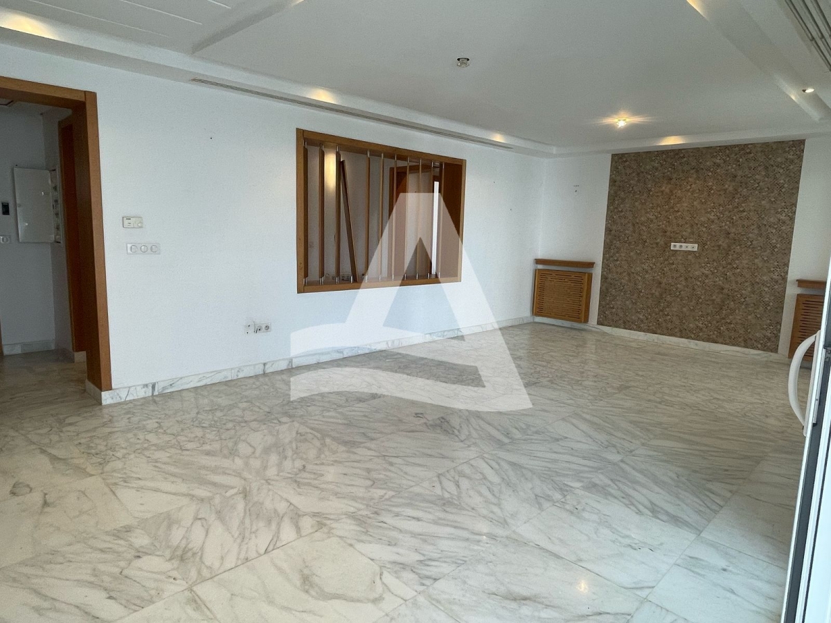 A vendre Appartement au lac 2 image 3