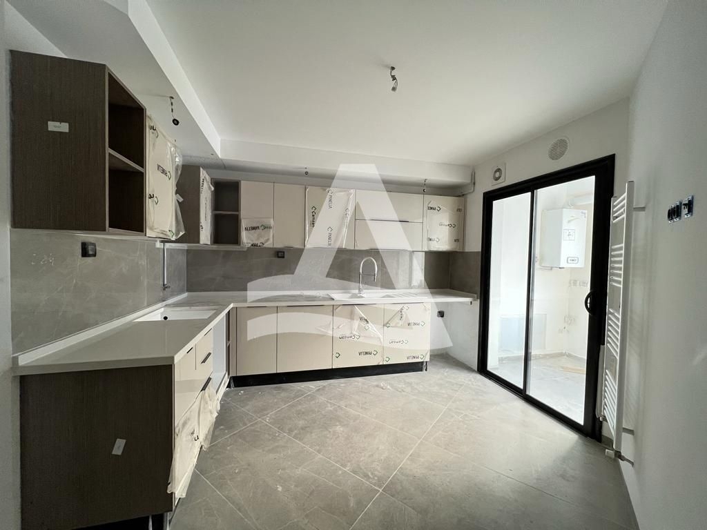A vendre Appartement neuf avec piscine au jardin de carthage image 1