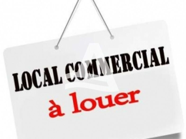 Local commercial à louer à la Marsa image 0