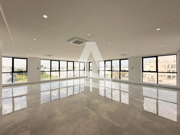 Open space A vendre  de 340m² image 0