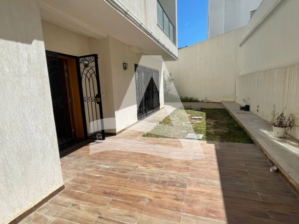 Location duplex avec jardin au lac 2 image 0