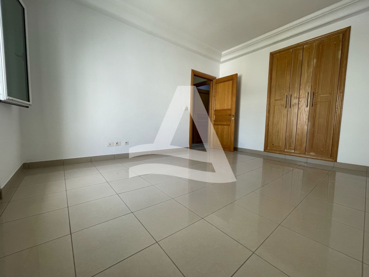 Location Appartement a la marsa image 6
