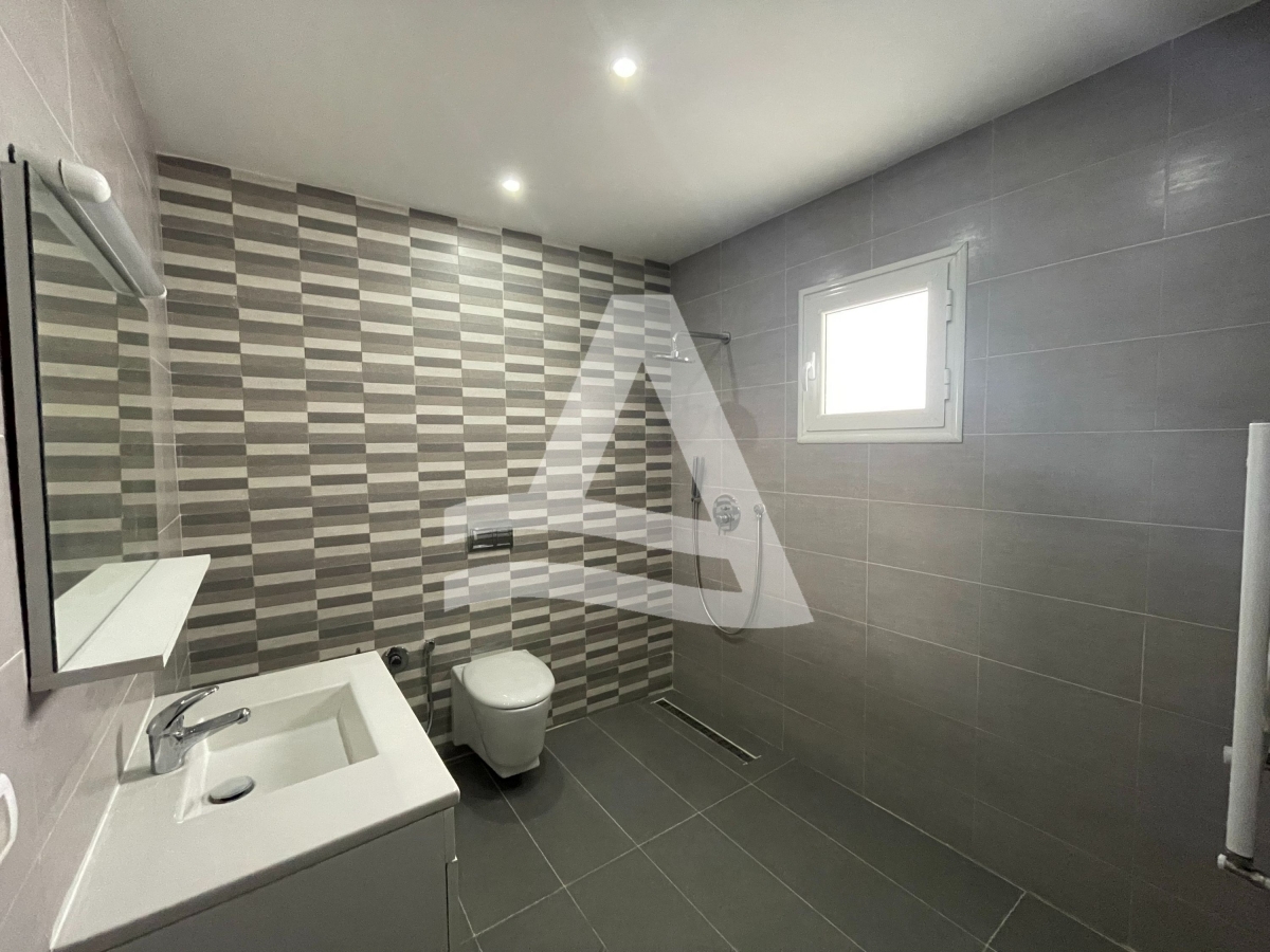 Location d'un appartement jamais habité à Gammarth image 3