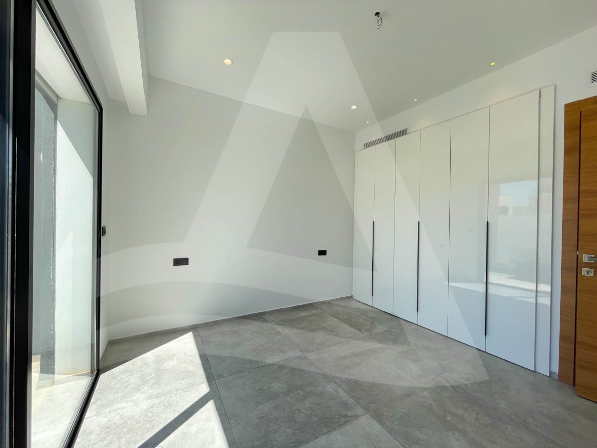 Location d'un luxueux triplex S4 avec piscine à Gammarth image 1