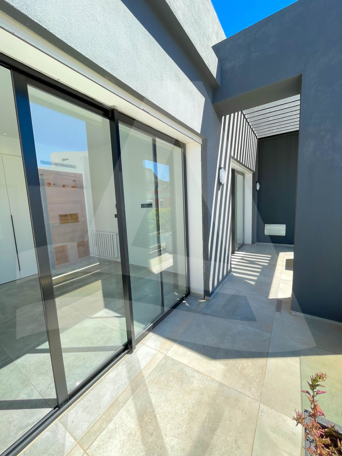 Location d'un luxueux triplex S4 avec piscine à Gammarth image 3