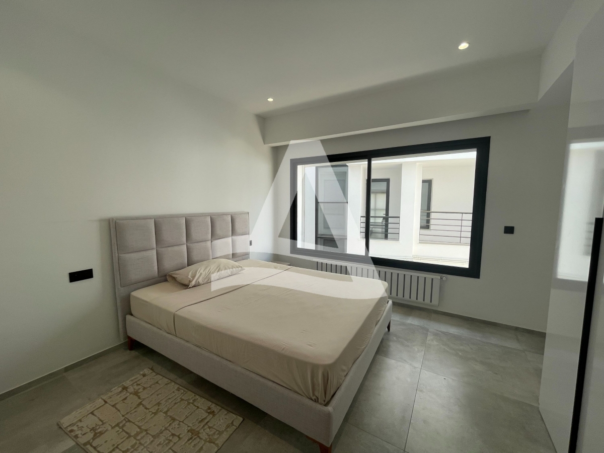 Location d'un triplex  avec piscine à Gammarth image 10