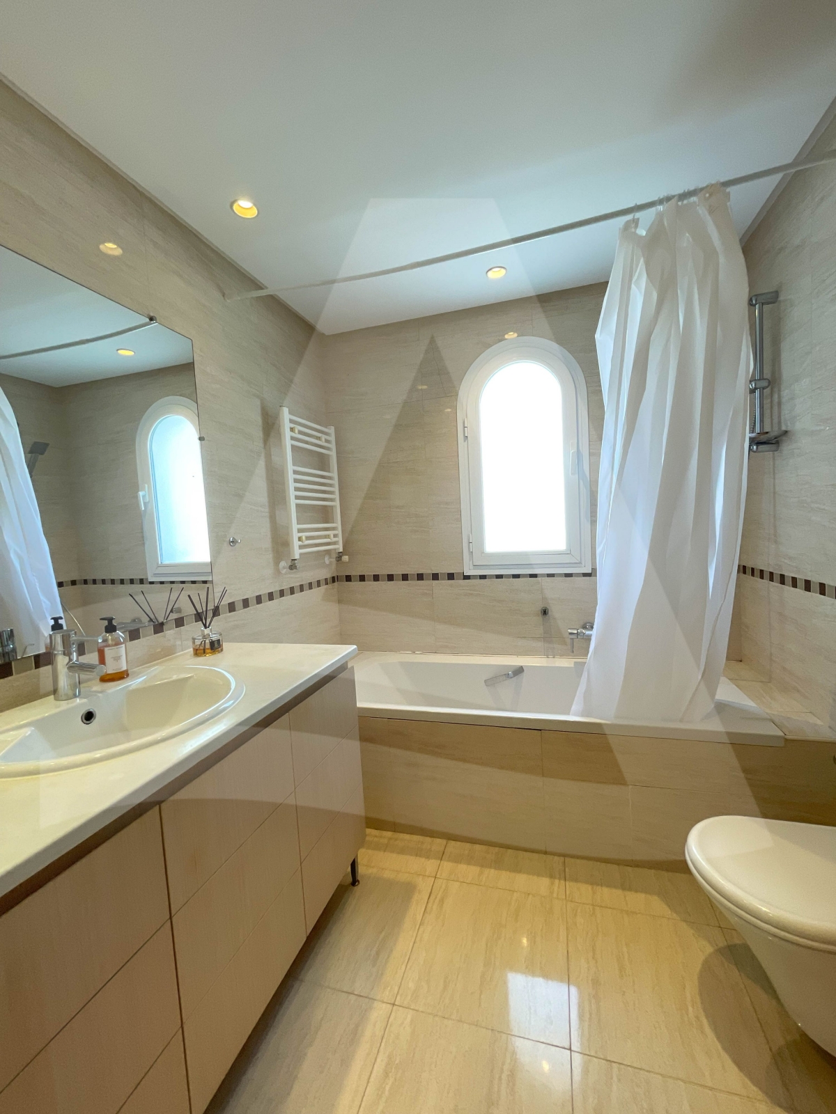Location d'une luxueuse villa à Gammarth image 1