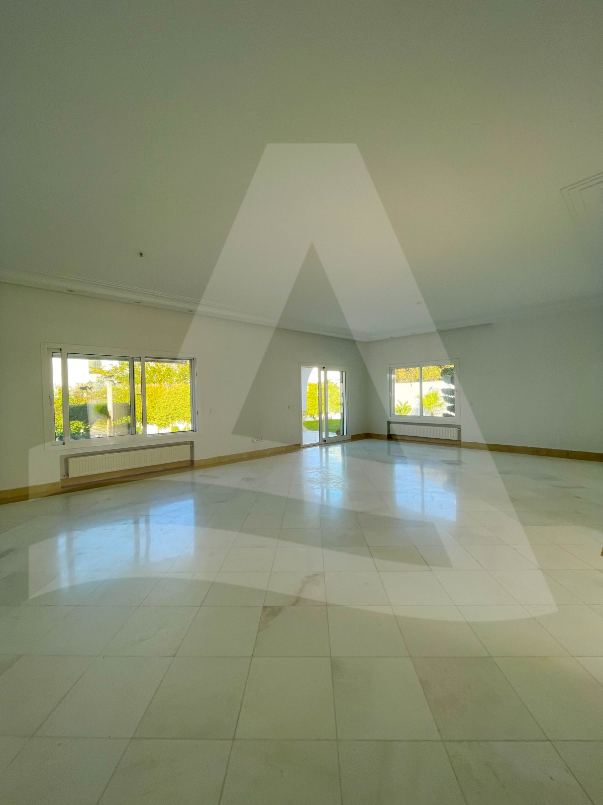 Location d'une luxueuse villa à Gammarth image 6