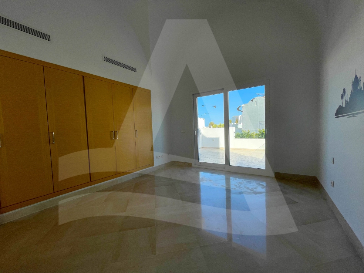 Location d'une luxueuse villa à Gammarth image 9