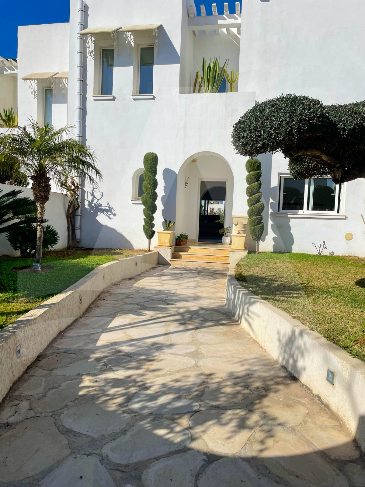 Location d'une luxueuse villa à Gammarth image 14