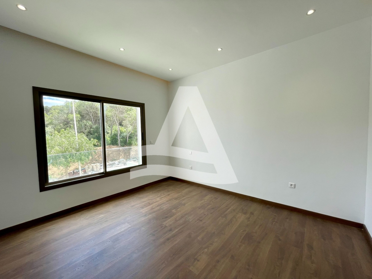 Location d'une villa neuve à Gammarth image 8