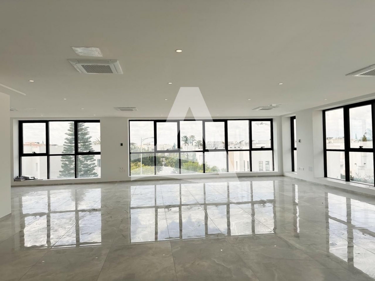 Open space A vendre  de 340m² image 1
