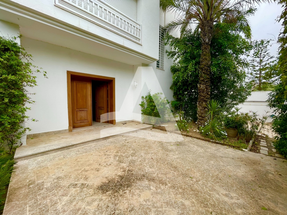 Villa à louer à Gammarth image 3