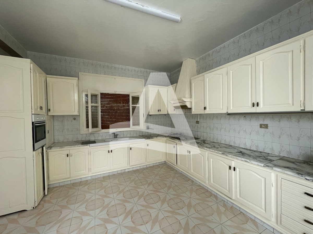 Villa à louer à la Marsa image 3
